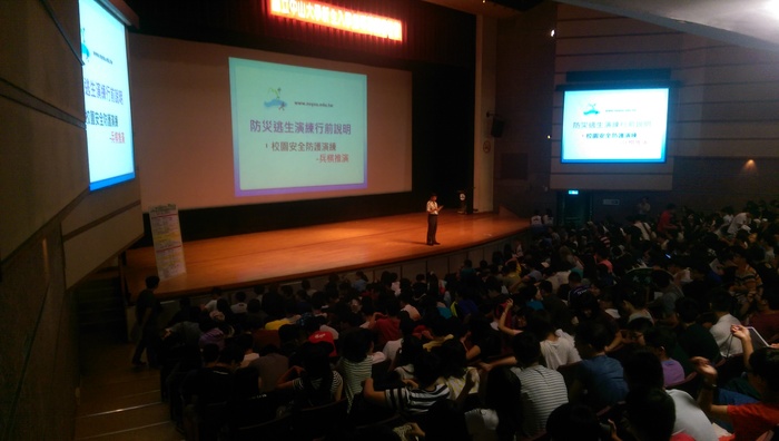 104.9.10~11-新生入學指導(另開新視窗/jpg檔)圖片