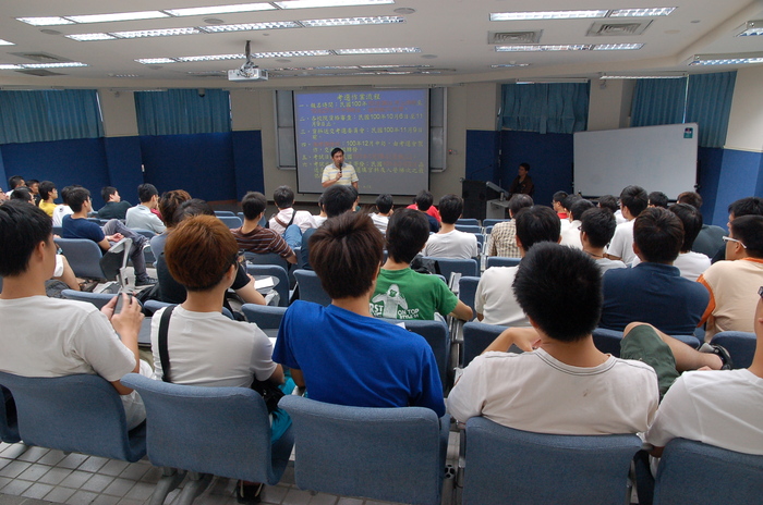 100學年度預官考選說明會活動照片-(10/03)(另開新視窗/jpg檔)圖片