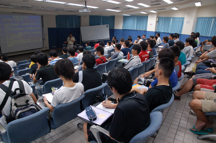 100學年度預官考選說明會活動照片-(10/03)(另開新視窗/jpg檔)圖片